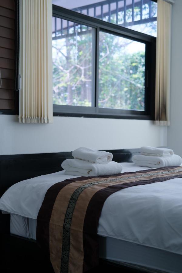 @Home Hostel Wua Lai Chiang Mai Buitenkant foto